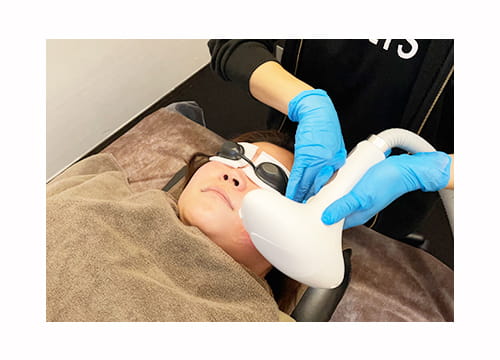 写真：フォトフェイシャル